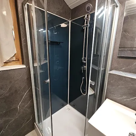 Apartament First - Aare Jungfrau Ag